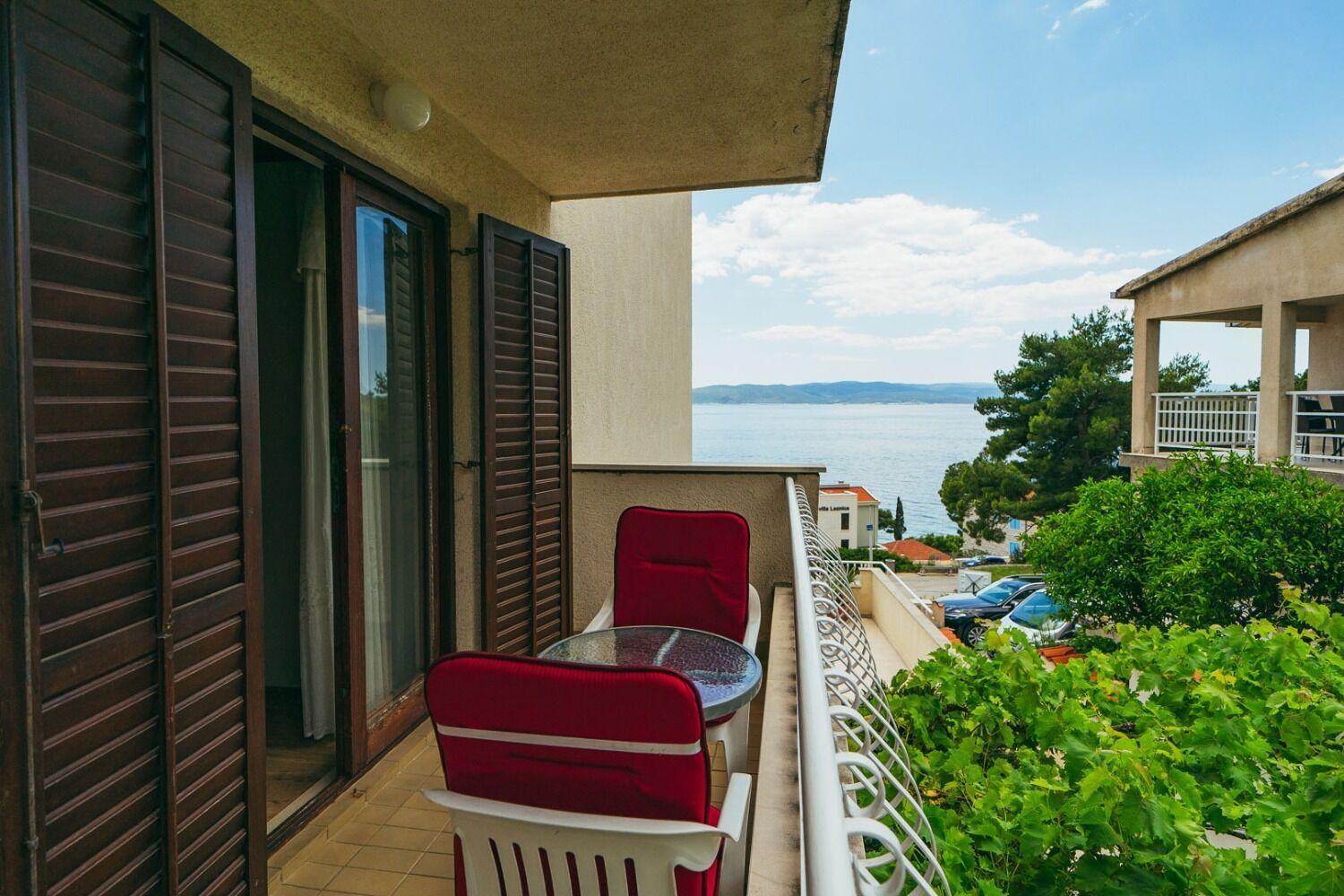 Apartments Lovre - Close To The Sea Brela Kültér fotó