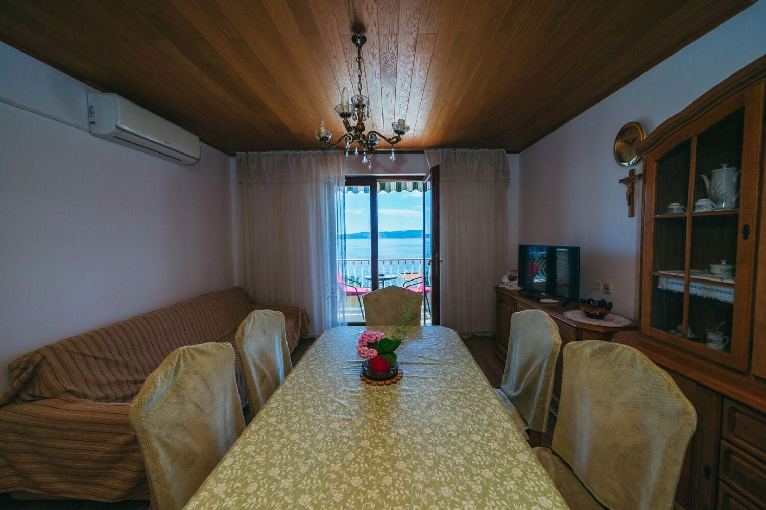 Apartments Lovre - Close To The Sea Brela Kültér fotó