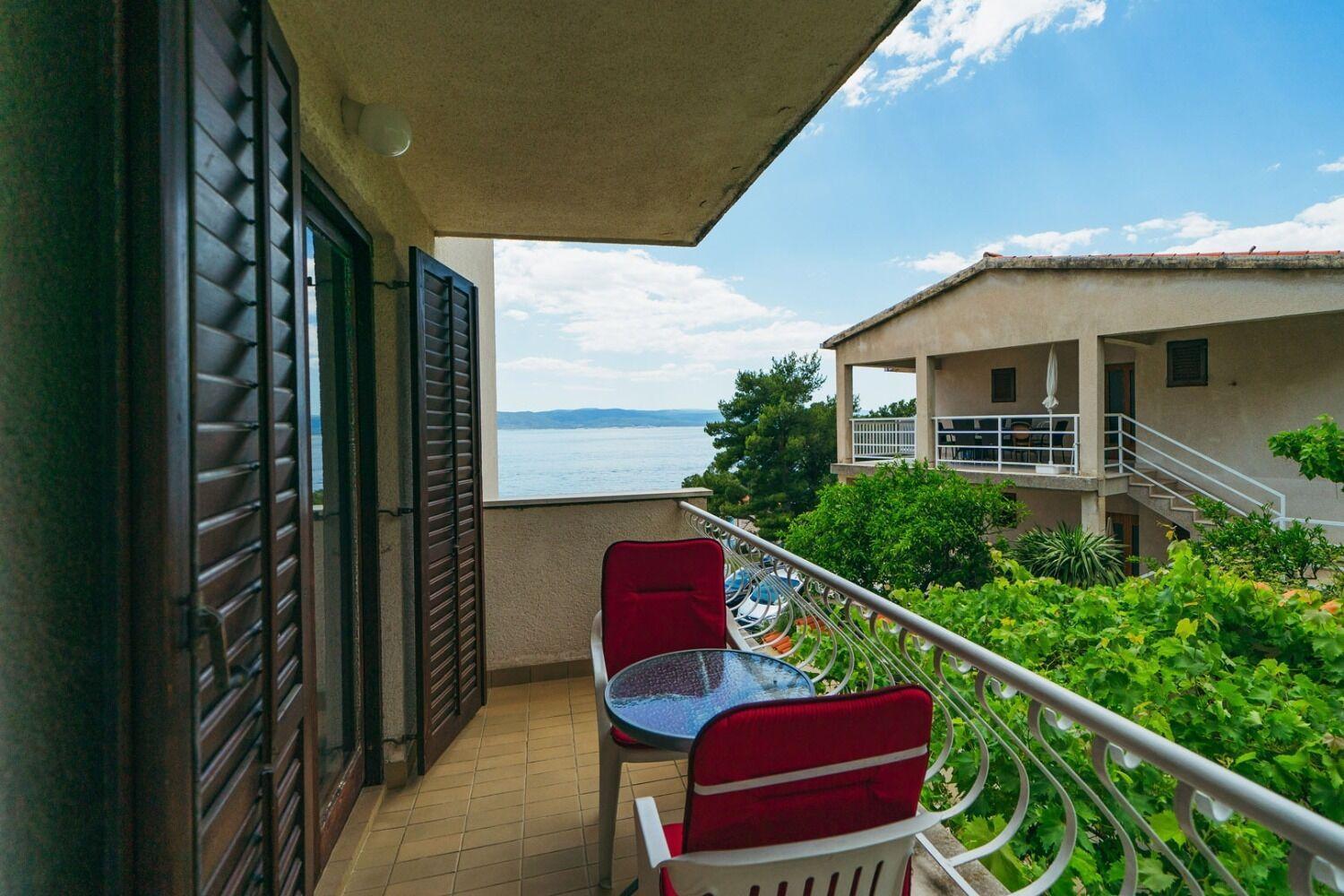 Apartments Lovre - Close To The Sea Brela Kültér fotó
