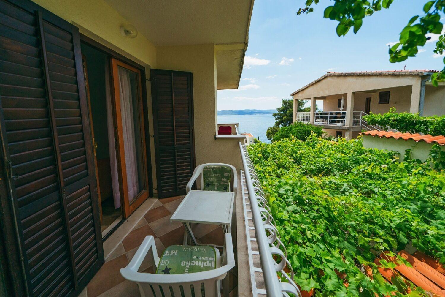 Apartments Lovre - Close To The Sea Brela Kültér fotó