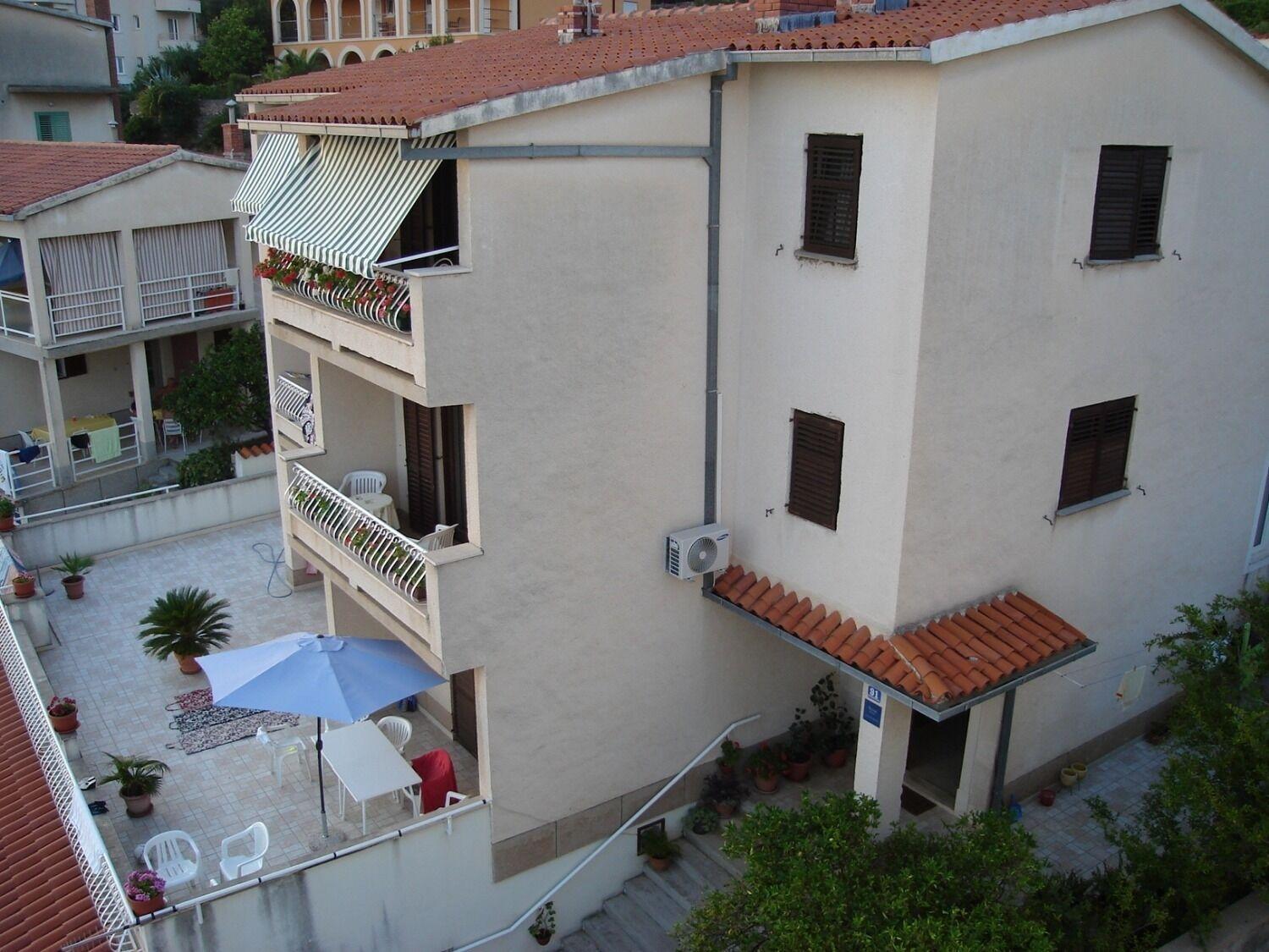 Apartments Lovre - Close To The Sea Brela Kültér fotó